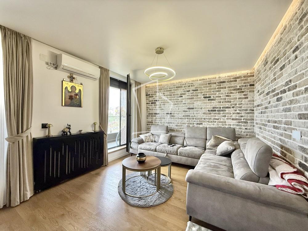 Stan na prodaju u Beogradu, Višnjička banja, cetvorosoban, 123m2, cena 364000 evra