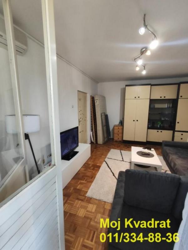 Stan na prodaju u Beogradu, Krnjača, dvosoban, 45m2, cena 143000 evra