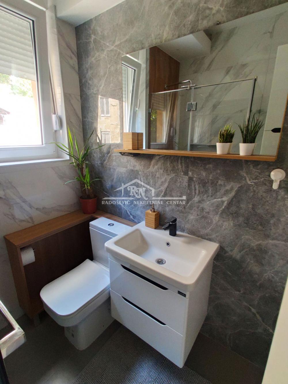 Stan na prodaju u Beogradu, Stari grad, dvosoban, 45m2, cena 330000 evra