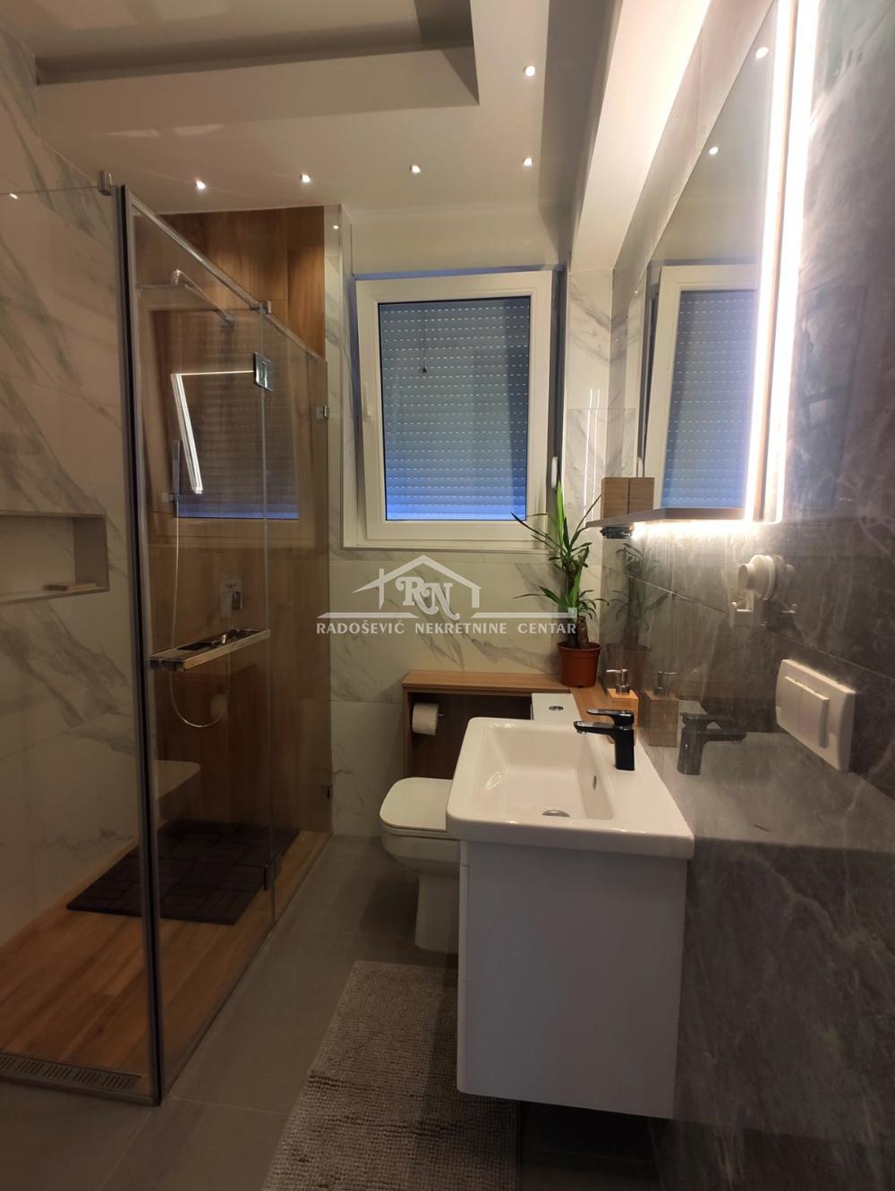 Stan na prodaju u Beogradu, Stari grad, dvosoban, 45m2, cena 330000 evra