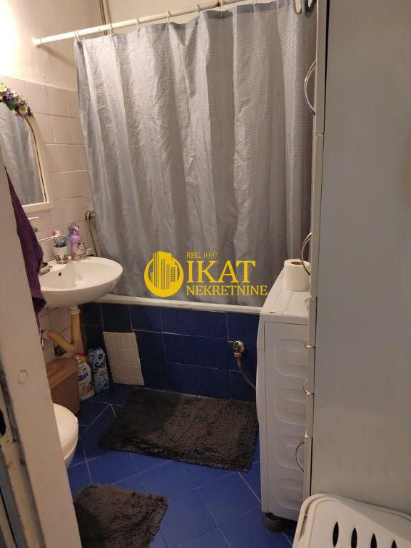 Stan na prodaju u Beogradu, Novi Beograd blok 70 (Kineski TC), trosoban, 75m2, cena 215000 evra
