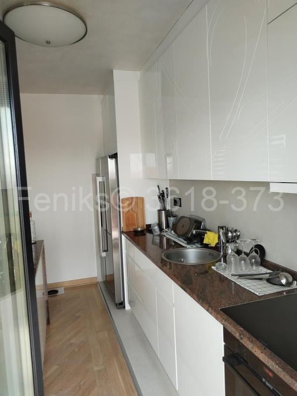 Stan na prodaju u Beogradu, Cvetkova pijaca, trosoban, 95m2, cena 378000 evra