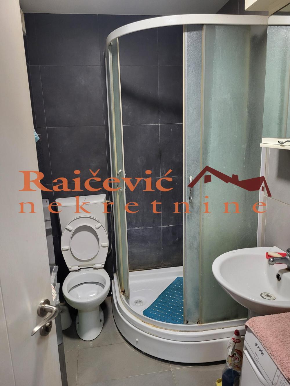 Stan na prodaju u Beogradu, Zvezdara, jednoiposoban, 37m2, cena 120000 evra