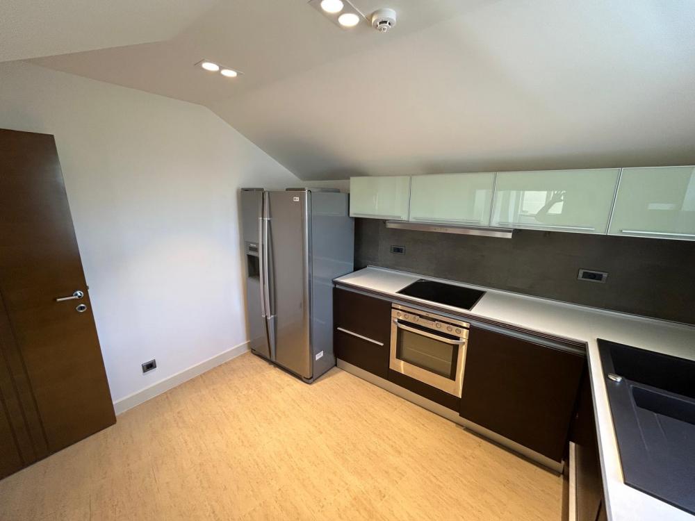 Stan na prodaju u Beogradu, Banovo brdo, cetvorosoban, 147m2, cena 460000 evra