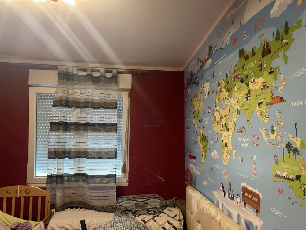 Stan na prodaju u Beogradu, Novi Beograd blok 72, trosoban, 76m2, cena 232000 evra
