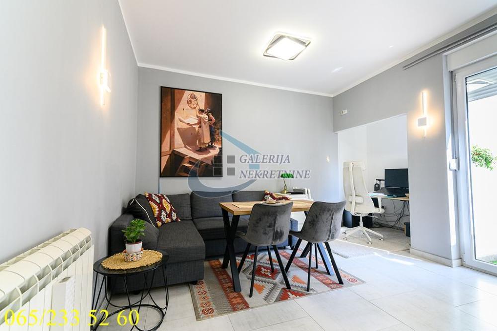 Stan na prodaju u Beogradu, Stari grad, jednoiposoban, 48m2, cena 330000 evra