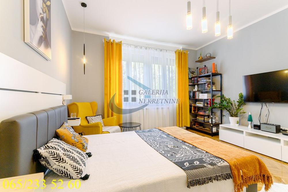 Stan na prodaju u Beogradu, Stari grad, jednoiposoban, 48m2, cena 330000 evra