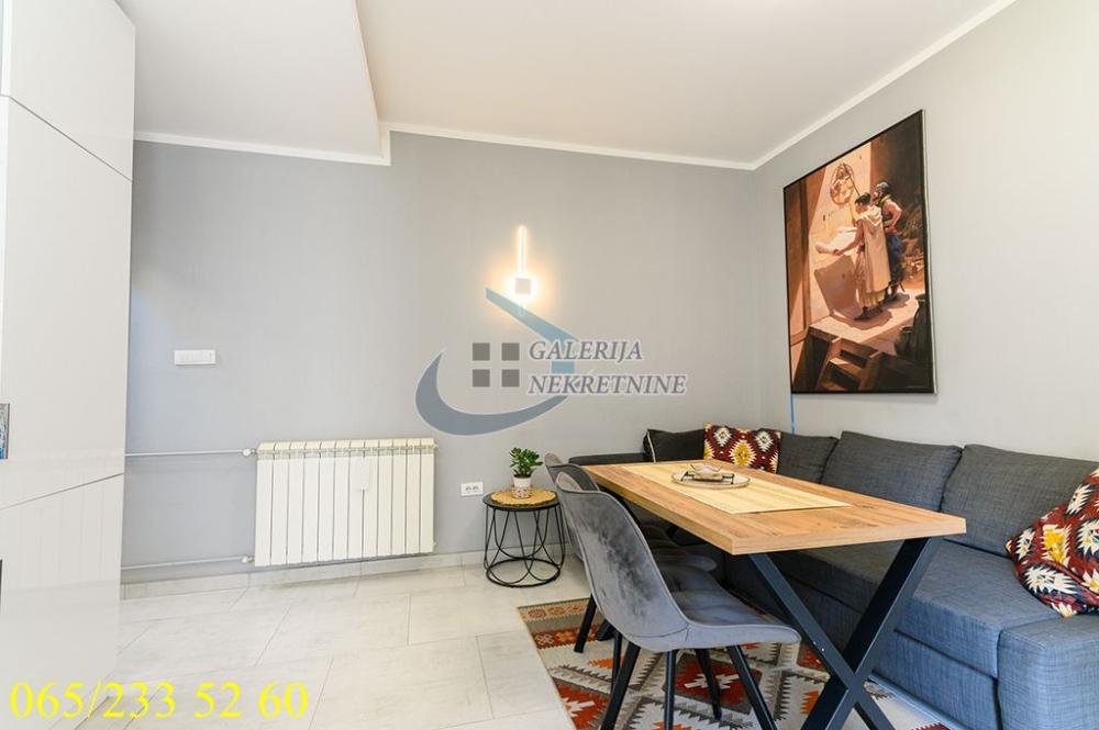 Stan na prodaju u Beogradu, Stari grad, jednoiposoban, 48m2, cena 330000 evra