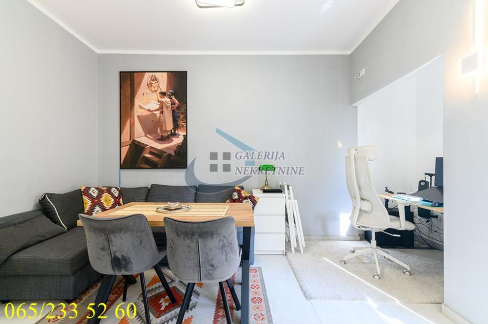 Stan na prodaju u Beogradu, Stari grad, jednoiposoban, 48m2, cena 330000 evra