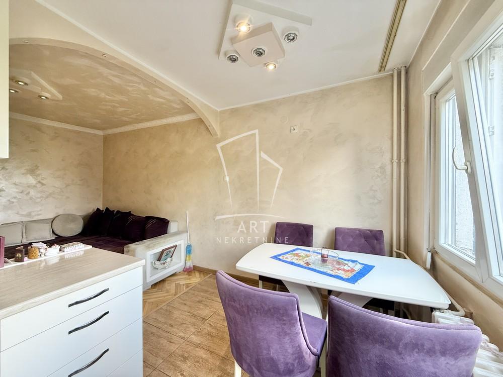 Stan na prodaju u Beogradu, Rakovica, trosoban, 54m2, cena 150000 evra