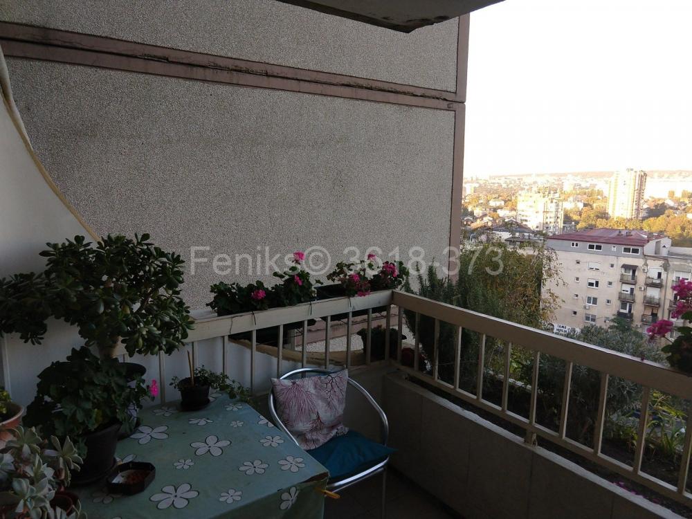 Stan na prodaju u Beogradu, Beograd (centar), troiposoban, 81m2, cena 220000 evra