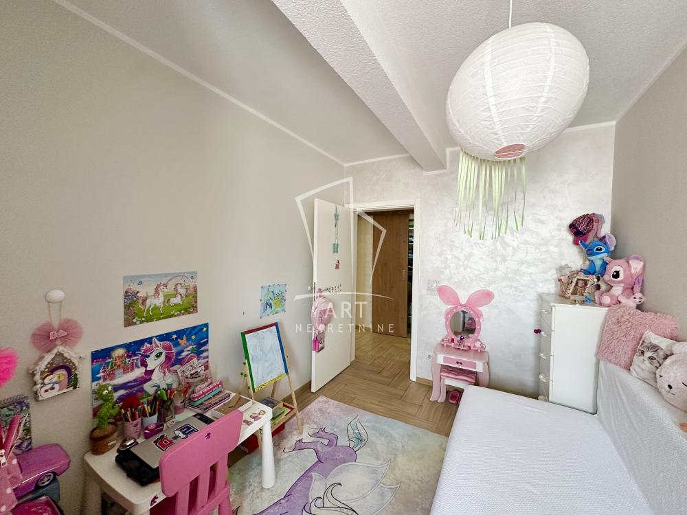 Stan na prodaju u Beogradu, Meandri, dvoiposoban, 67m2, cena 234000 evra