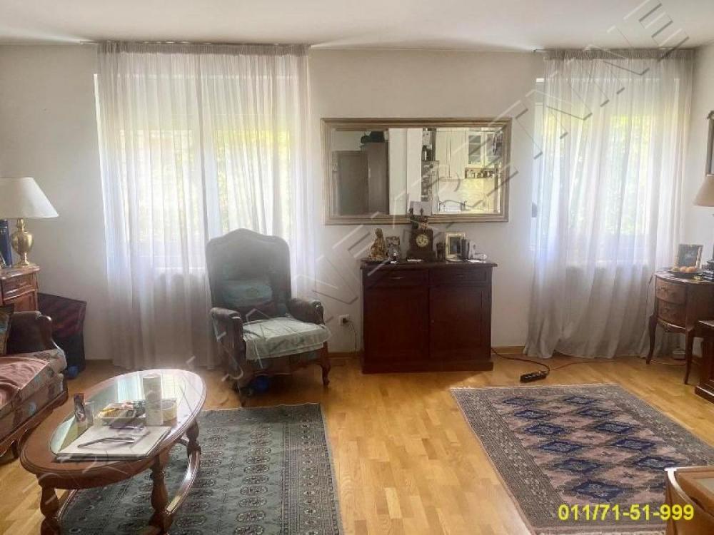Stan na prodaju u Beogradu, Neimar, trosoban, 83m2, cena 332000 evra