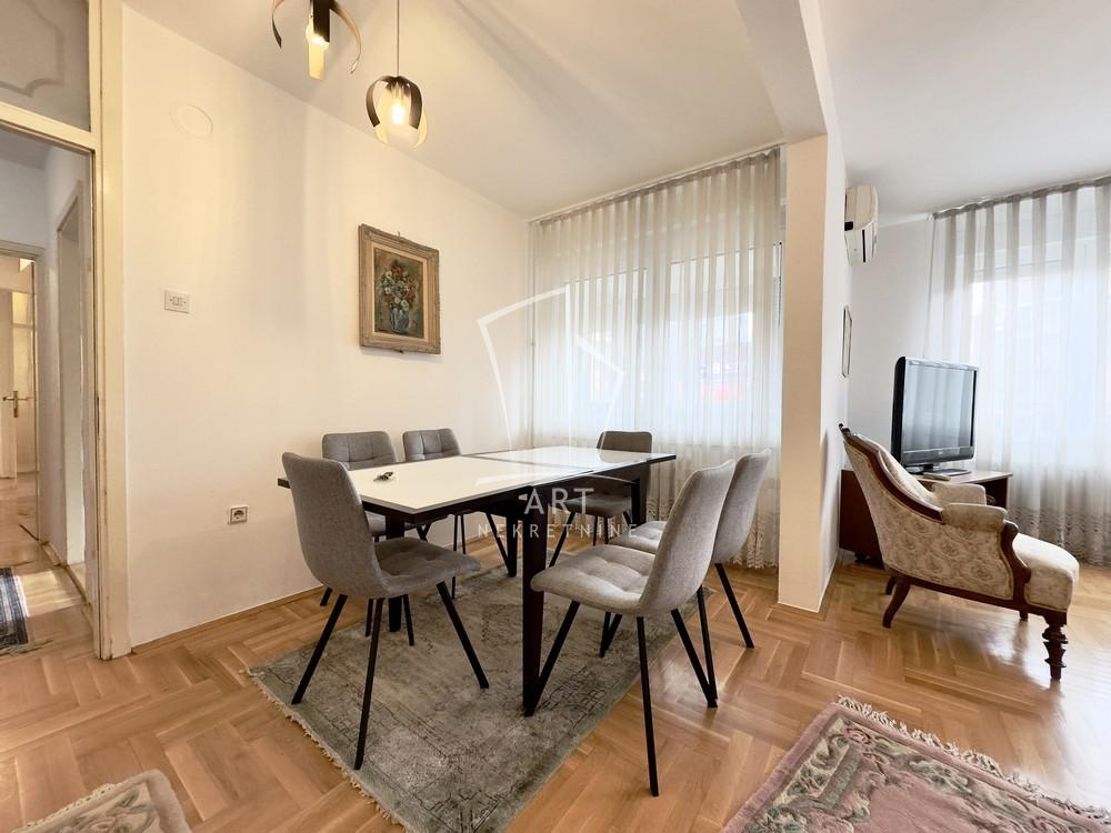 Stan na prodaju u Beogradu, Vračar (Hram), trosoban, 85m2, cena 390000 evra