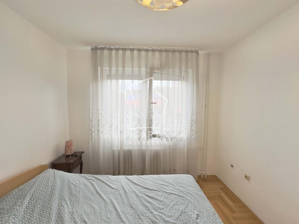 Stan na prodaju u Beogradu, Vračar (Hram), trosoban, 85m2, cena 390000 evra