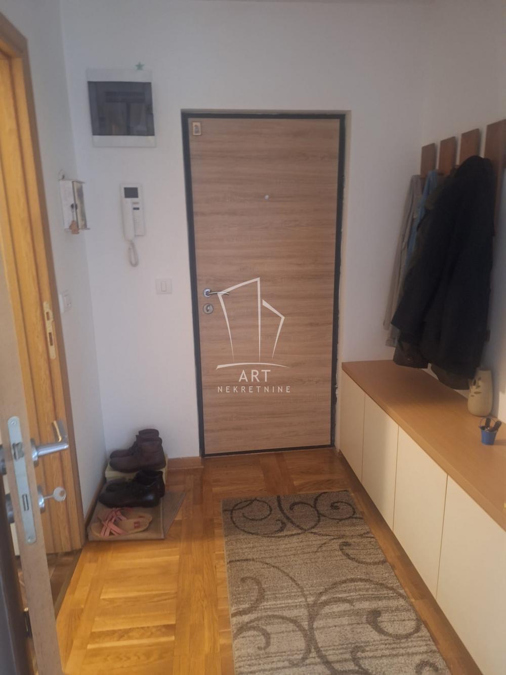 Stan na prodaju u Beogradu, Stari Košutnjak, dvosoban, 58m2, cena 215000 evra