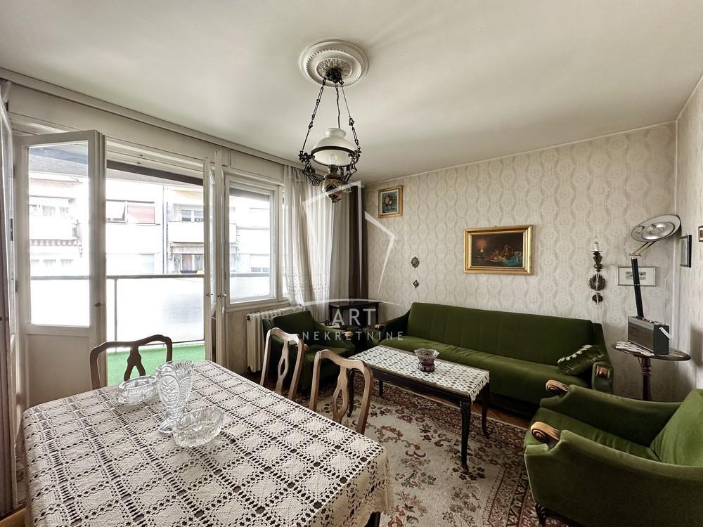 Stan na prodaju u Beogradu, Vračar (Hram), trosoban, 101m2, cena 345000 evra