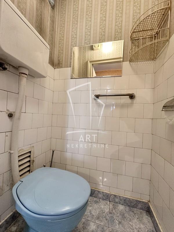 Stan na prodaju u Beogradu, Vračar (Hram), trosoban, 101m2, cena 345000 evra