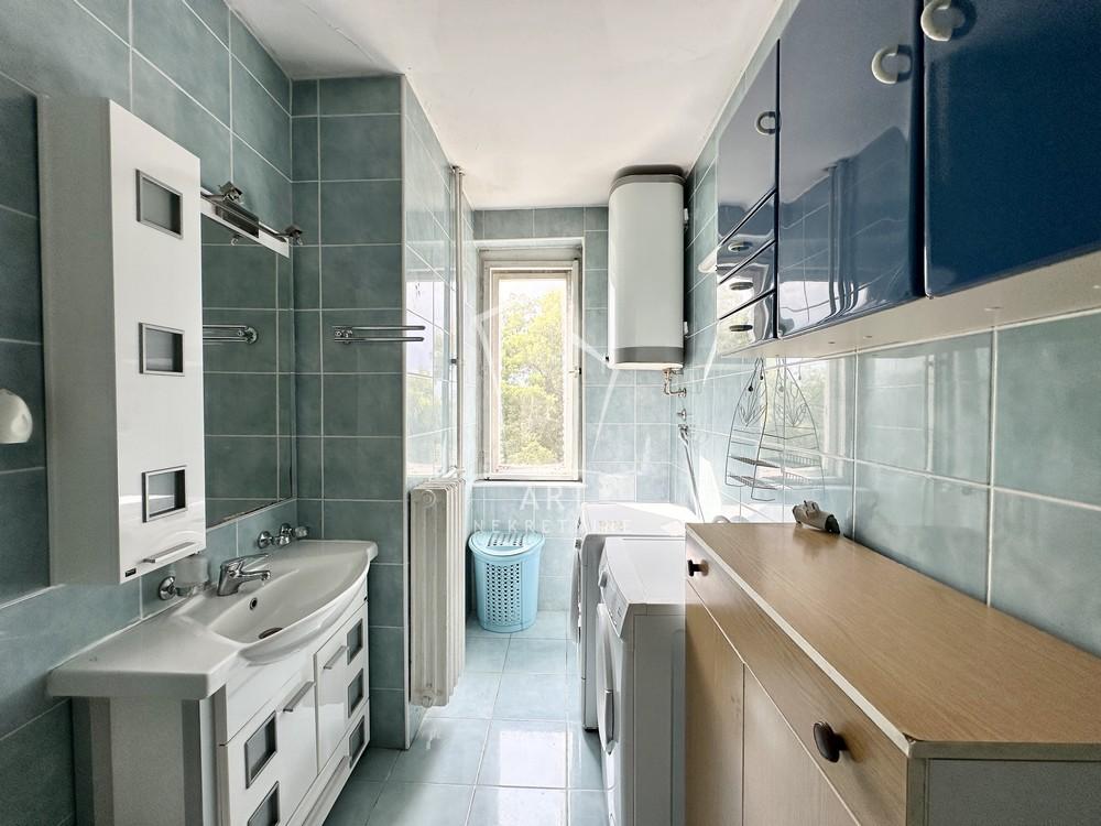 Stan na prodaju u Beogradu, Vračar (Hram), trosoban, 101m2, cena 345000 evra