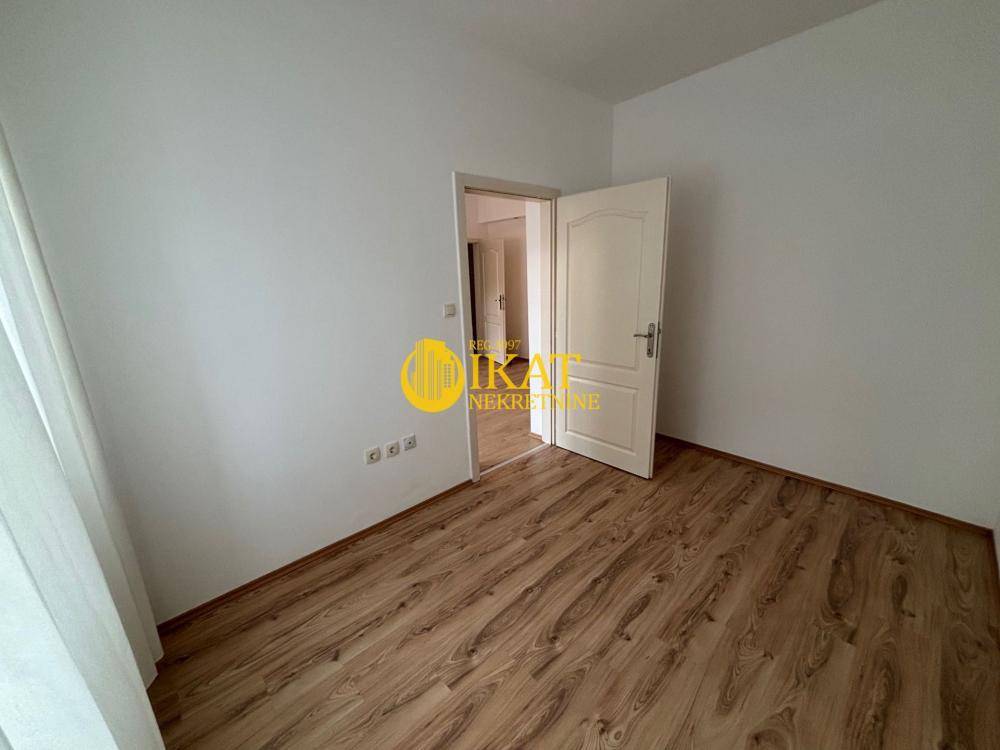 Stan na prodaju u Beogradu, Kumodraž, jednoiposoban, 45m2, cena 85000 evra
