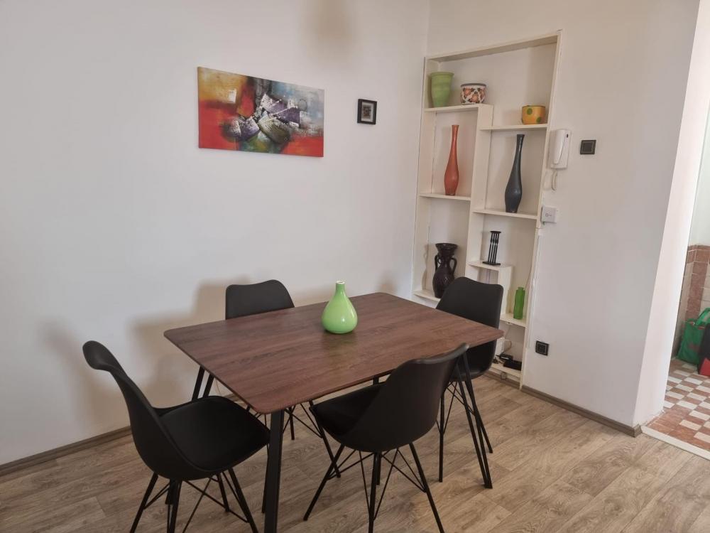 Stan na prodaju u Beogradu, Vračar (Hram), jednoiposoban, 42m2, cena 231000 evra