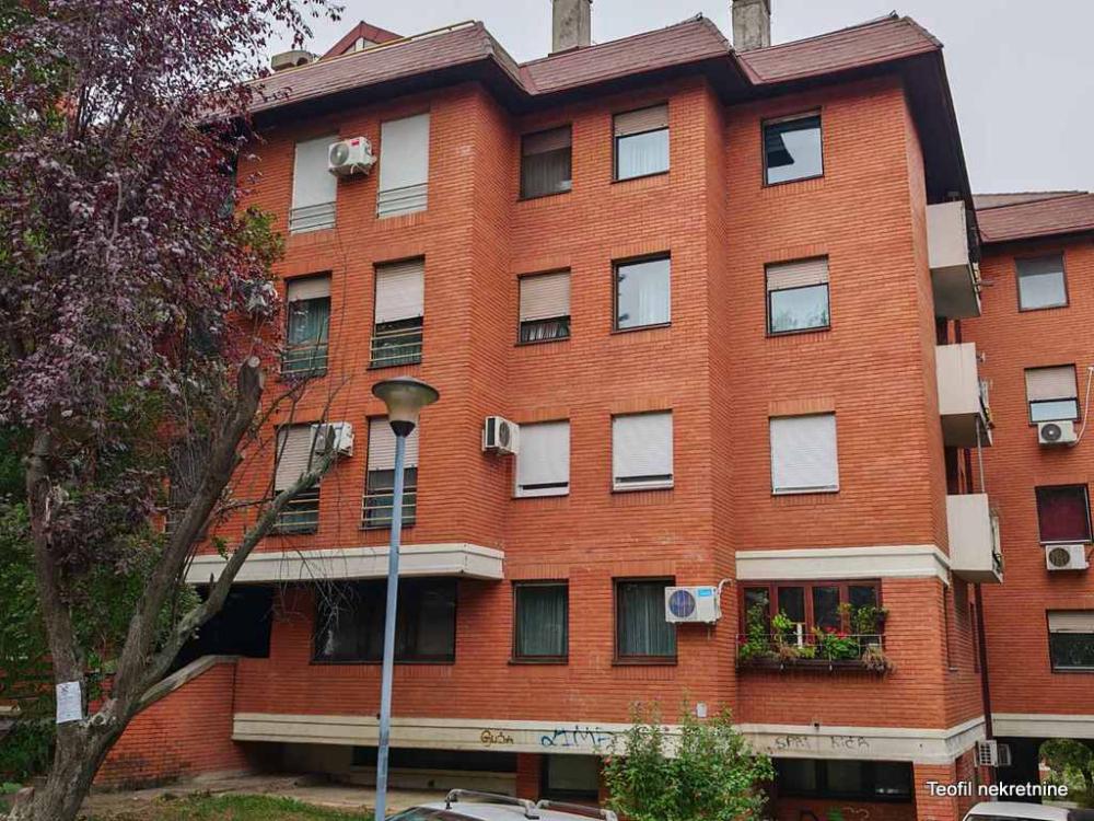 Stan na prodaju u Beogradu, Višnjička banja, jednoiposoban, 30m2, cena 95900 evra