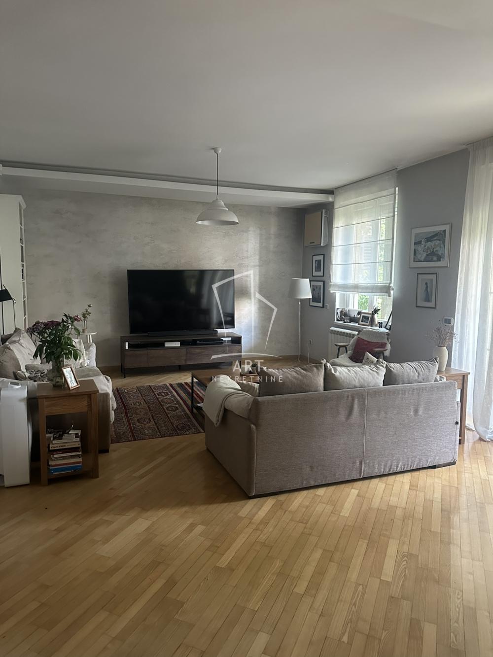 Stan na prodaju u Beogradu, Autokomanda, 139m2, cena 670000 evra