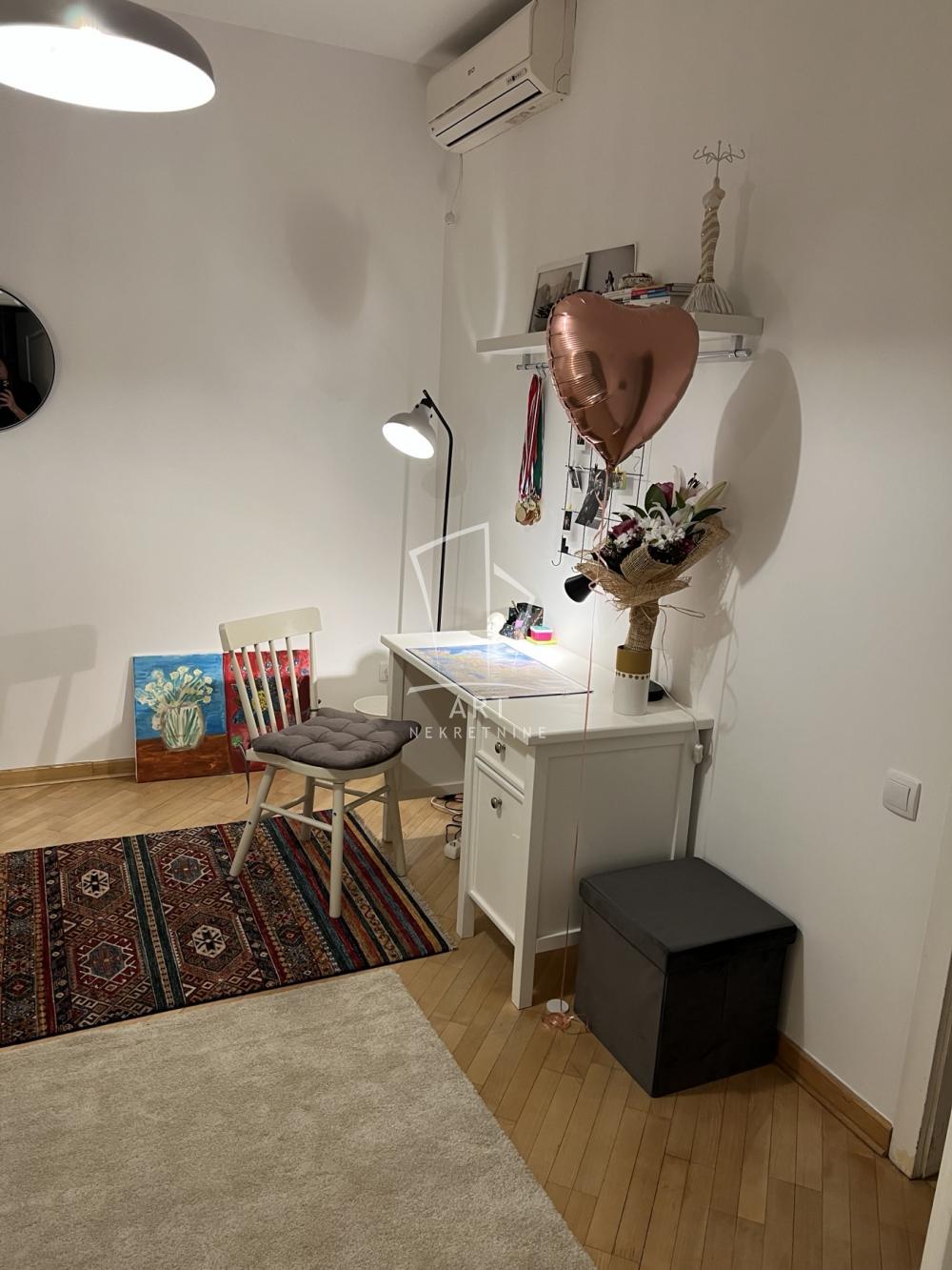Stan na prodaju u Beogradu, Autokomanda, 139m2, cena 670000 evra
