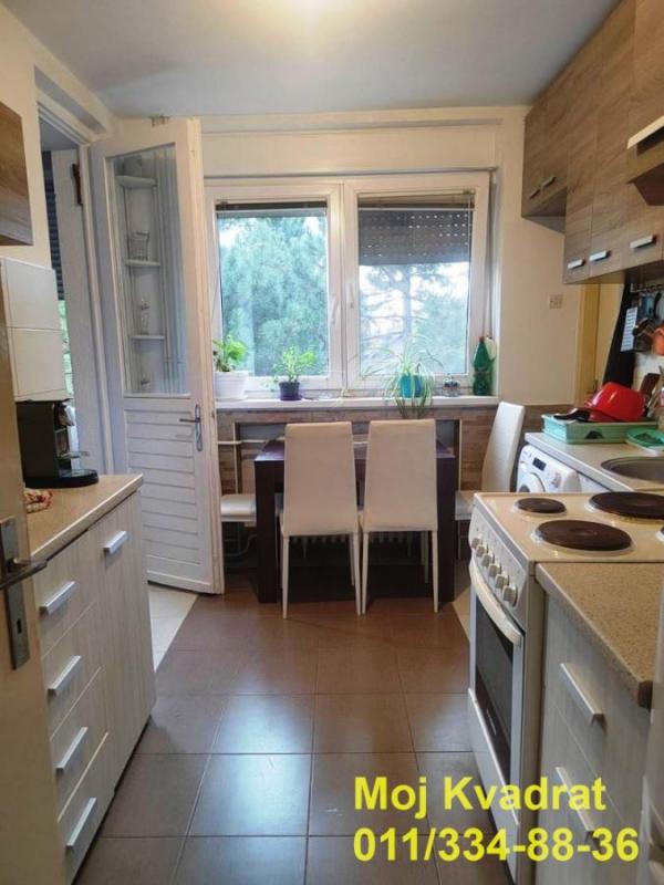 Stan na prodaju u Beogradu, Severni bulevar, dvosoban, 50m2, cena 155000 evra