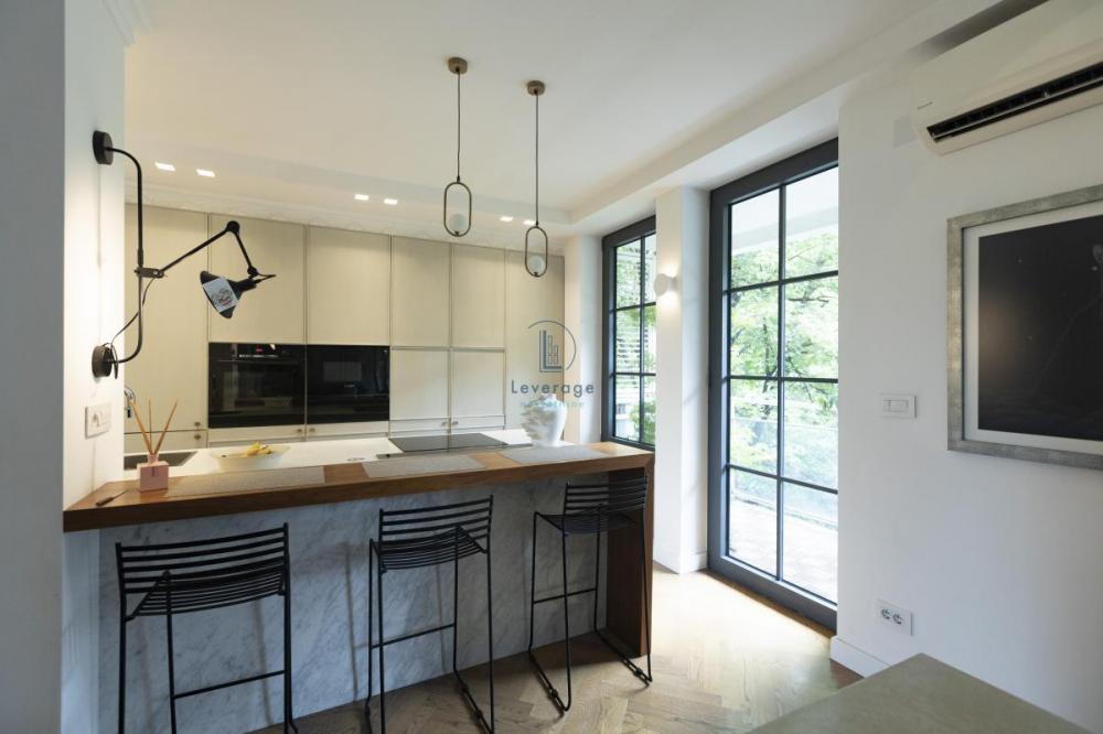 Stan na prodaju u Beogradu, Vračar (Hram), cetvorosoban, 103m2, cena 670000 evra