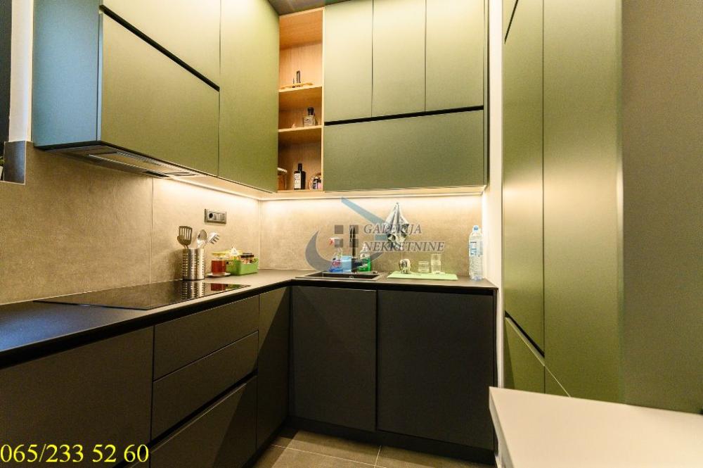 Stan na prodaju u Beogradu, Voždovac, trosoban, 54m2, cena 225000 evra