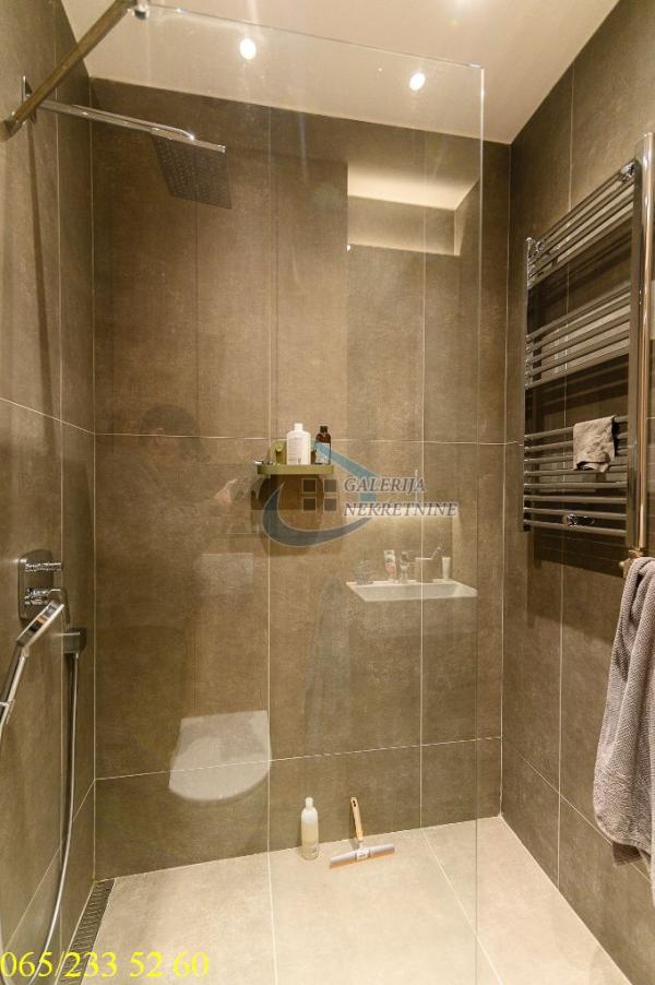 Stan na prodaju u Beogradu, Voždovac, trosoban, 54m2, cena 225000 evra