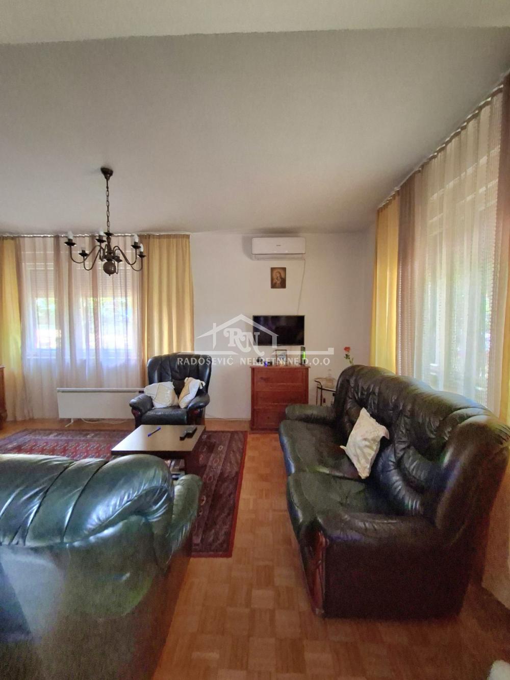 Stan na prodaju u Beogradu, Banovo brdo, dvosoban, 65m2, cena 195000 evra