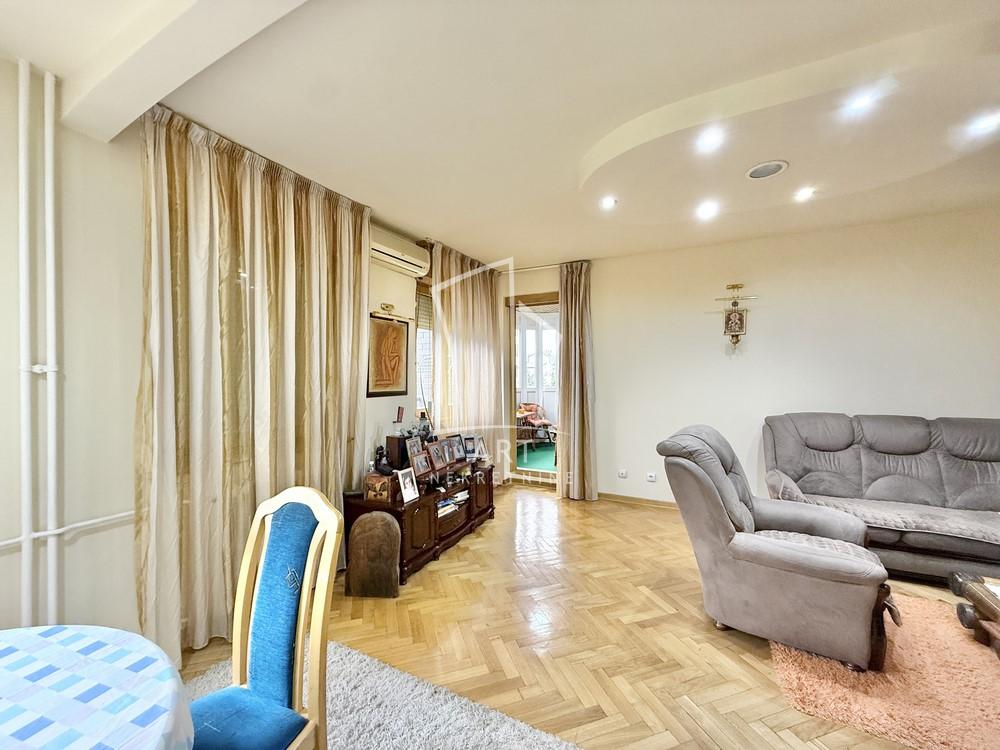 Stan na prodaju u Beogradu, Čukarica, trosoban, 84m2, cena 280000 evra