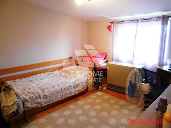 Stan na prodaju u Beogradu, Savski venac, 110m2, cena 220000 evra