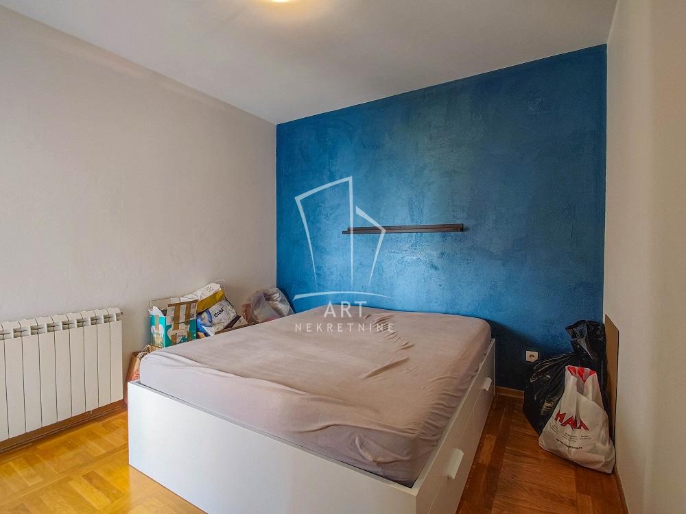 Stan na prodaju u Beogradu, Vračar (Hram), trosoban, 69m2, cena 320000 evra
