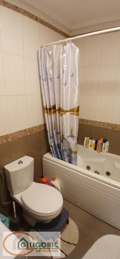 Stan na prodaju u Beogradu, Cvetkova pijaca, jednosoban, 33m2, cena 155000 evra