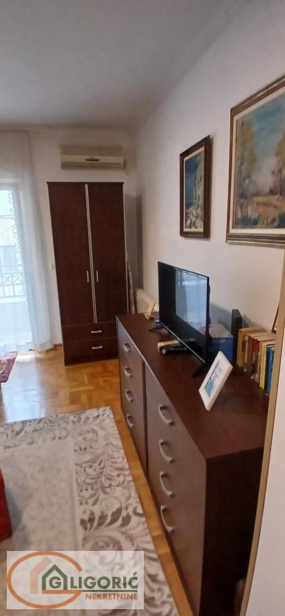 Stan na prodaju u Beogradu, Cvetkova pijaca, jednosoban, 33m2, cena 155000 evra