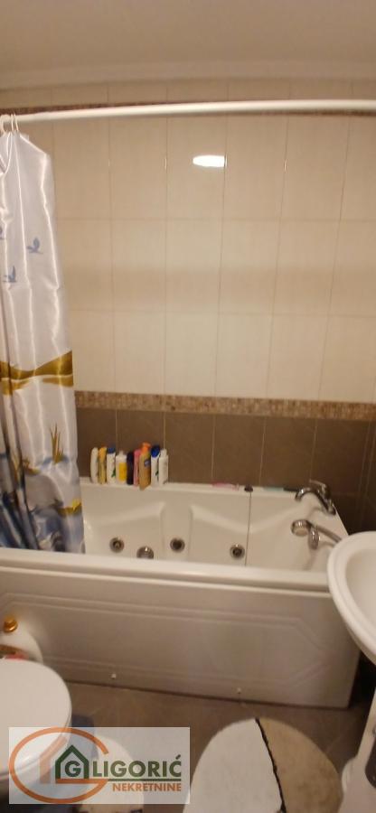 Stan na prodaju u Beogradu, Cvetkova pijaca, jednosoban, 33m2, cena 155000 evra