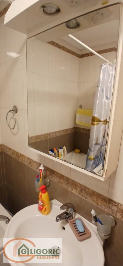 Stan na prodaju u Beogradu, Cvetkova pijaca, jednosoban, 33m2, cena 155000 evra