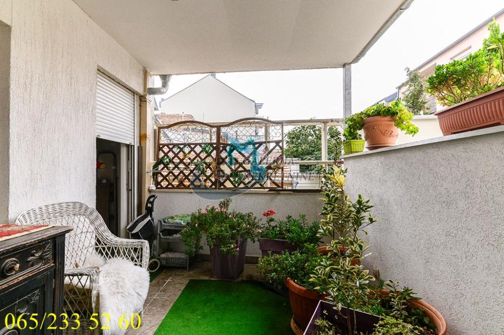 Stan na prodaju u Beogradu, Vračar, dvoiposoban, 61m2, cena 240000 evra