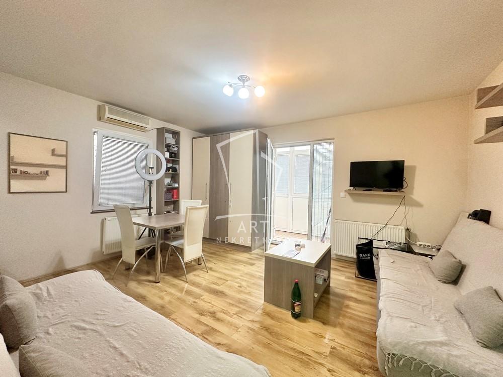 Stan na prodaju u Beogradu, Miljakovac, jednosoban, 32m2, cena 89000 evra