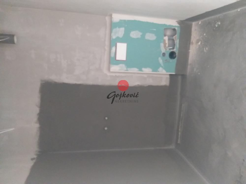 Stan na prodaju u Beogradu, Mirijevo, dvoiposoban, 53m2, cena 120770 evra