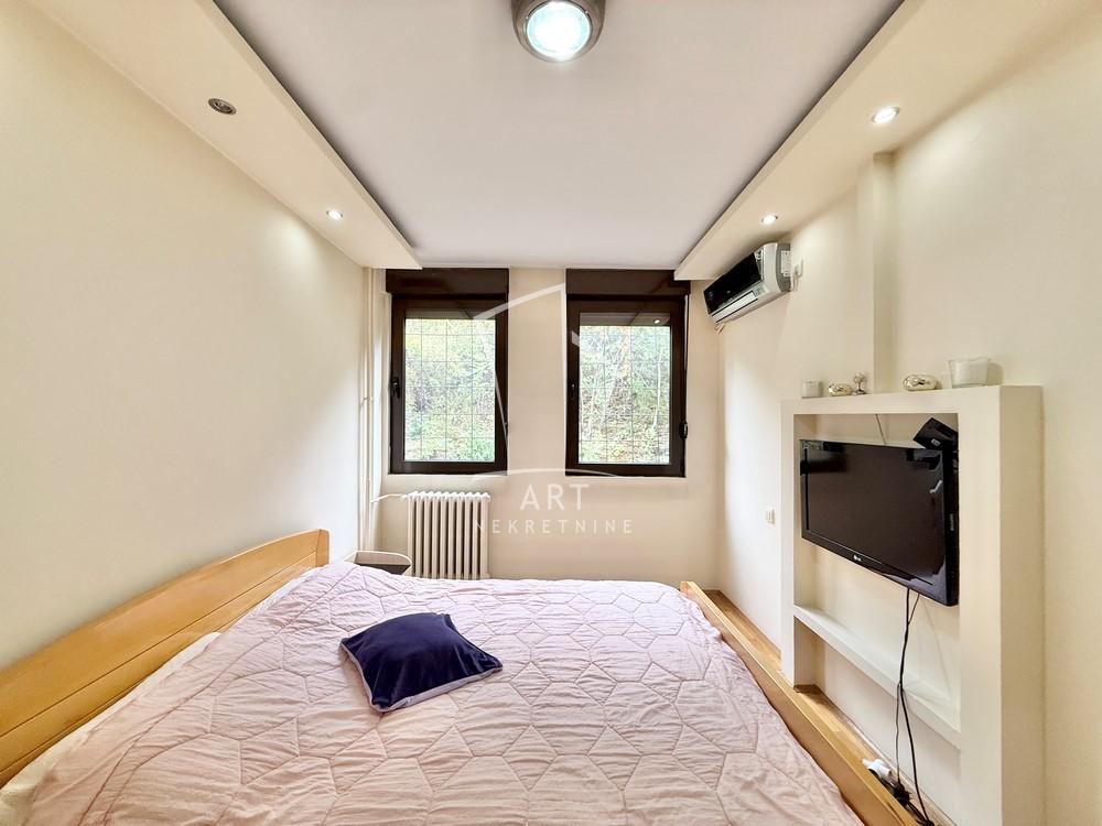 Stan na prodaju u Beogradu, Čukarica, cetvorosoban, 101m2, cena 310000 evra