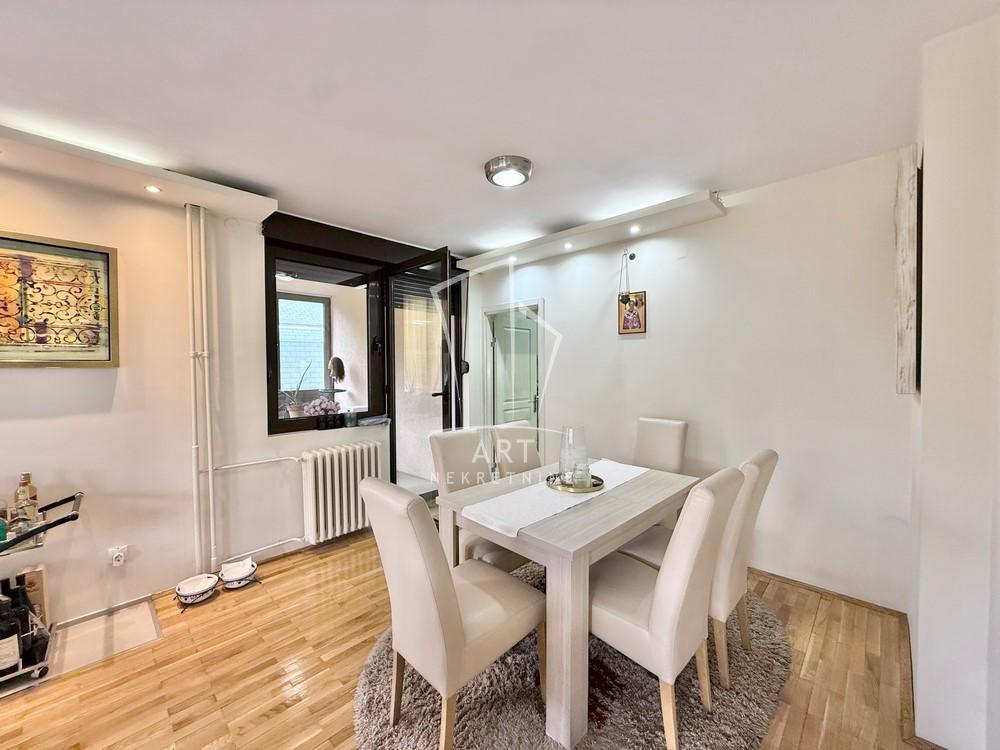 Stan na prodaju u Beogradu, Čukarica, cetvorosoban, 101m2, cena 310000 evra