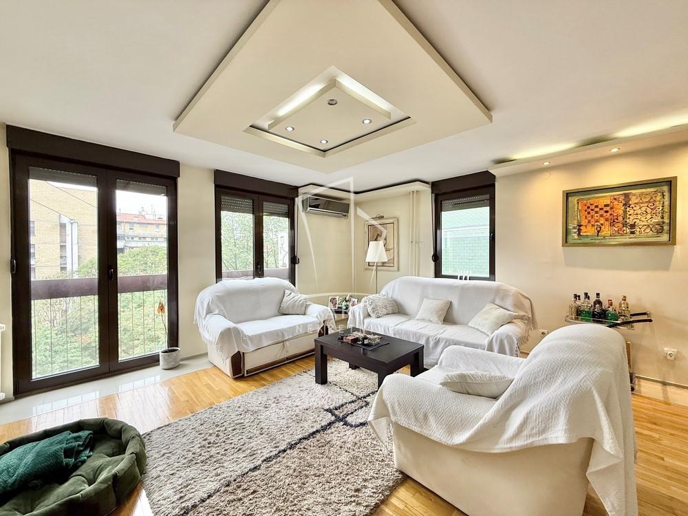 Stan na prodaju u Beogradu, Čukarica, cetvorosoban, 101m2, cena 310000 evra