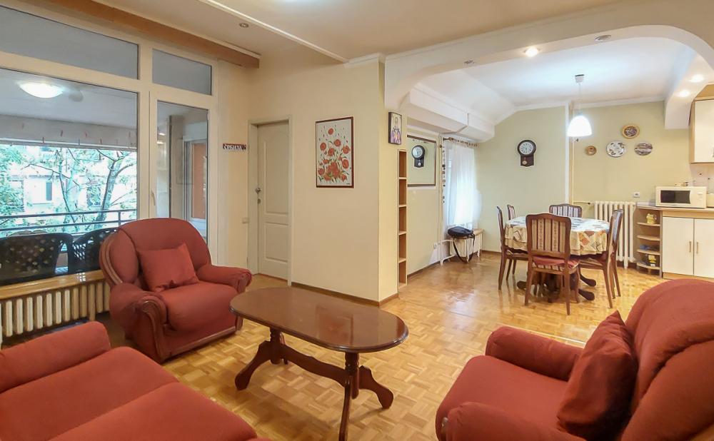 Stan na prodaju u Beogradu, Cerak vinogradi, dvoiposoban, 64m2, cena 168000 evra