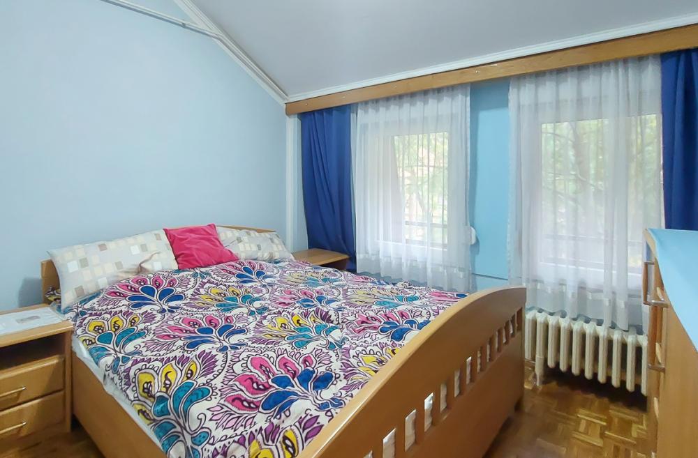Stan na prodaju u Beogradu, Cerak vinogradi, dvoiposoban, 64m2, cena 168000 evra