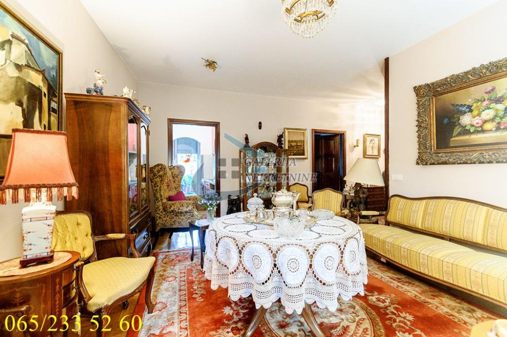Stan na prodaju u Beogradu, Vračar, dvoiposoban, 61m2, cena 240000 evra