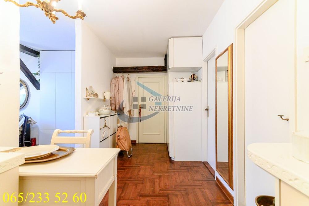 Stan na prodaju u Beogradu, Savski trg, dvosoban, 45m2, cena 150000 evra